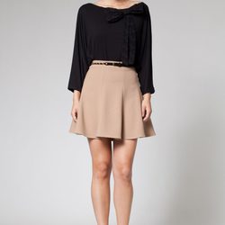Look de falda y camiseta de la colección otoño/invierno 2013 de Poète