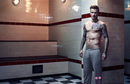 David Beckham con un pantalón gris de la colección Bodywear fall 2013 de H&M