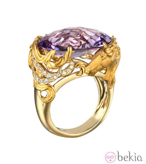 Anillo de oro de la Colección Ecuestre de Carrera y Carrera