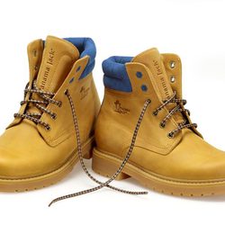 Botas altas con refuerzo azul de la colección otoño/invierno 2013 de Panama Jack Kids