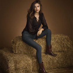 Irina Shayk con unas botas estilo cowboy de la colección otoño/invierno 2013/2014 de Xti