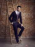 Juan Betancourt con zapatillas de la coleccion otoño/invierno 2013 de Xti
