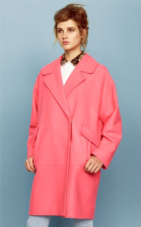 Abrigo oversized color rosa de la colección otoño/invierno 2013 de Asos