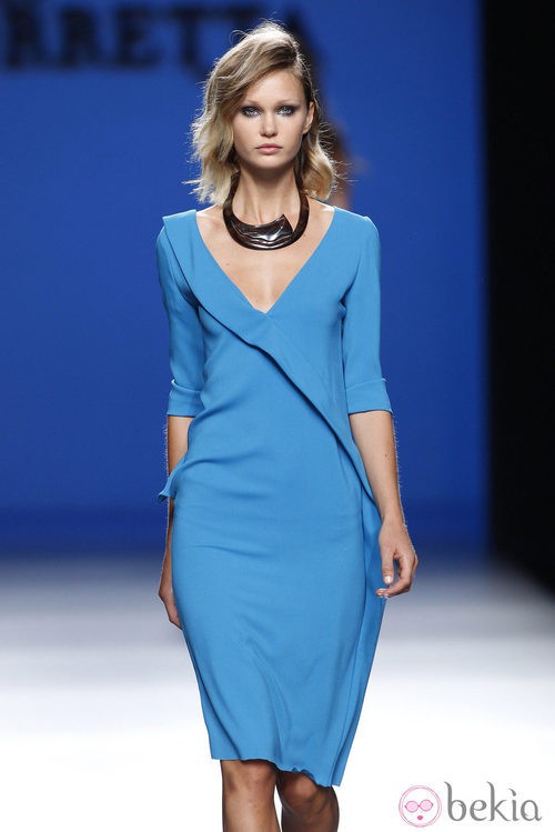 Vestido de manga francesa de la colección primavera/verano 2014 de Roberto Torretta en Madrid Fashion Week