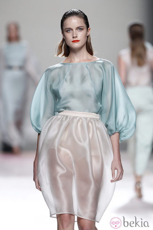 Falda y camisa de la colección primavera/verano 2014 de Duyos en Madrid Fashion Week