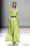 Vestido verde lima de la colección primavera/verano 2014 de Duyos en Madrid Fashion Week