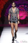 Jersey de rejilla de la colección primavera/verano 2014 de Francis Montesinos en Madrid Fashion Week