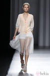 Chaqueta de punto en melocotón de la colección primavera/verano 2014 de Sita Murt en Madrid Fashion Week