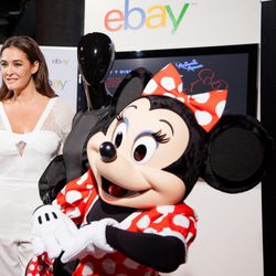 Vicky Martin Berrocal y Minnie Mouse presentan la colección 'Inspired by Minnie' en la Madrid Fashion Week