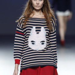 Jersey a rayas de la colección primavera/verano 2014 de Andrea de la Roche en el EGO Madrid Fashion Week