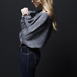 Laura Hayden posando como embajadora de Levi's
