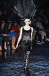 Vestido de satén de la colección primavera/verano 2014 de Louis Vuitton