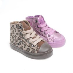 Botas de varios diseños de la colección otoño/invierno 2013/2014 de Victoria