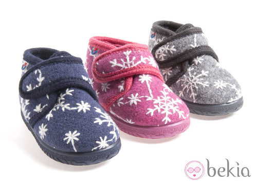 Zapatillas de niño con velcro de la colección otoño/invierno 2013/2014 de Victoria