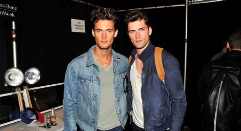 Sean O'Pry y Garrett Neff durante la Semana de la Moda de Nueva York 
