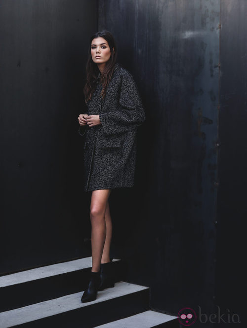 Abrigo oversized de la colección otoño/invierno 2013/2014 de Juanjo Oliva para Elogy