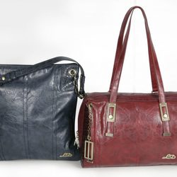 Bolsos rojo y azul modelo 'Colana' de la colección otoño/invierno 2013/2014 de Loeds