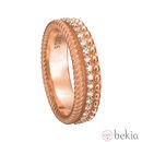 Anillo nupcial de oro rosa de la colección 'Ruedo Bridal' de Carrera y Carrera
