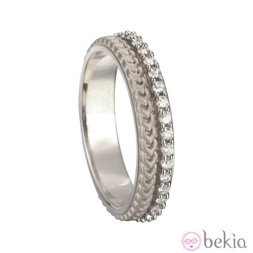 Anillo nupcial con diamantes de la colección 'Ruedo Bridal' de Carrera y Carrera