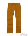 Pantalón color mostaza de la colección otoño/invierno 2013/2014 de Emidio Tucci