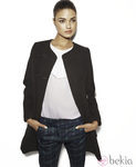 Abrigo negro de la colección Fall 2013 de Suiteblanco