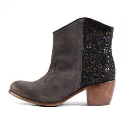 Botines con brillantes de la colección otoño/invierno 2013 de Sixtyseven