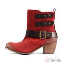 Botines color rojo de la colección otoño/invierno 2013 de Sixtyseven