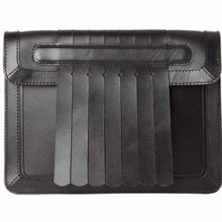 Clutch de cuero negro de la colección otoño/invierno 2013/2014 de Asos