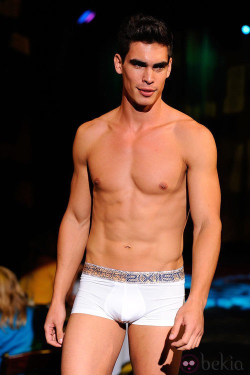 Boxer básico blanco de 2(X)ist para verano de 2012
