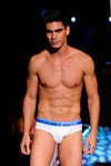 Slip básico blanco de 2(X)ist para verano de 2012