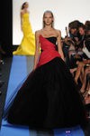 Diseño de estilo princesa firmado por Monique Lhuillier, colección primavera de 2012