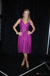 Shantel VanSanten en el backstage de Lela Rose en Nueva York, colección primavera 2012