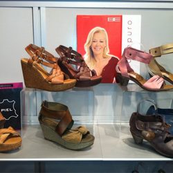 Sandalias de la colección 'BE: Estado Puro' de Furiezza diseñada por Belén Esteban