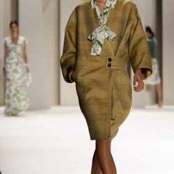Abrigo de Carolina Herrera, colección primavera 2012