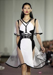 Diseño bicolor transparente de Prabal Gurung, colección primavera 2012