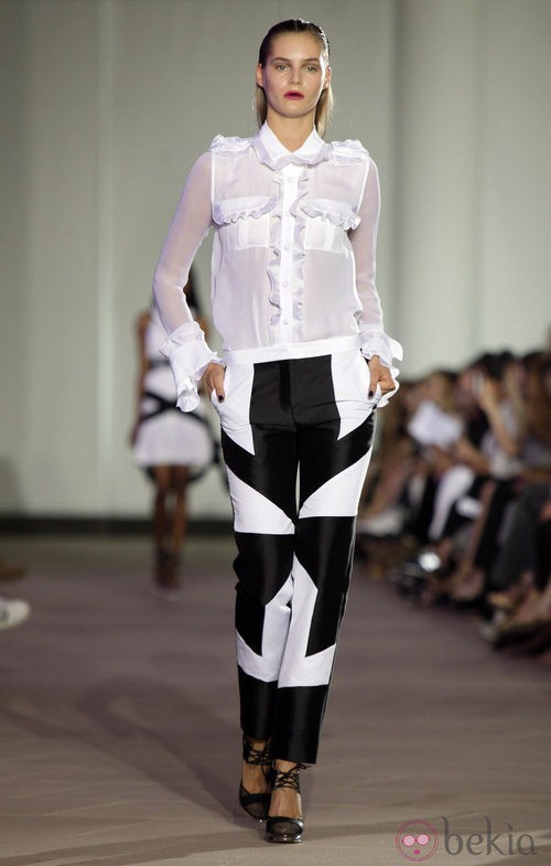 Camisa con volantes de Prabal Gurung, colección primavera 2012