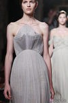 Escote palabra de honor de Marchesa, colección primavera de 2012