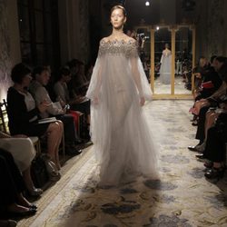 Diseño con pedería de Marchesa, colección primavera de 2012