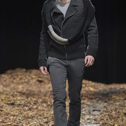 Chaqueta negra de la colección otoño/invierno 2013/2014 de Benetton