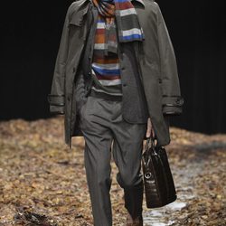 Abrigo y jersey de rayas de la colección otoño/invierno 2013/2014 de Benetton