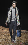 Foular de lunares de la colección otoño/invierno 2013/2014 de Benetton