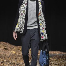 Foular de lunares de la colección otoño/invierno 2013/2014 de Benetton