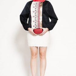 Pilar Rubio con chaqueta de Rosalita Mcgee y falda de Cayro