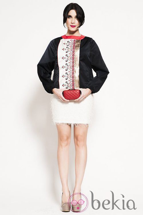 Pilar Rubio con chaqueta de Rosalita Mcgee y falda de Cayro