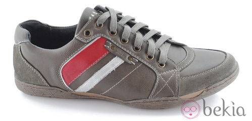 Zapatillas de color taupé de la colección otoño/invierno 2013/2014 de Xti