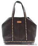 Bolso con tachuelas de la colección otoño/invierno 2013/2014 de Xti