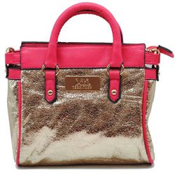 Bolso dorado y rosa de la colección otoño/invierno 2013/2014 de Xti