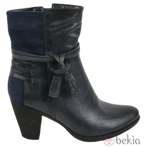 Botín negro de la colección invierno 2014 de Alex Silva