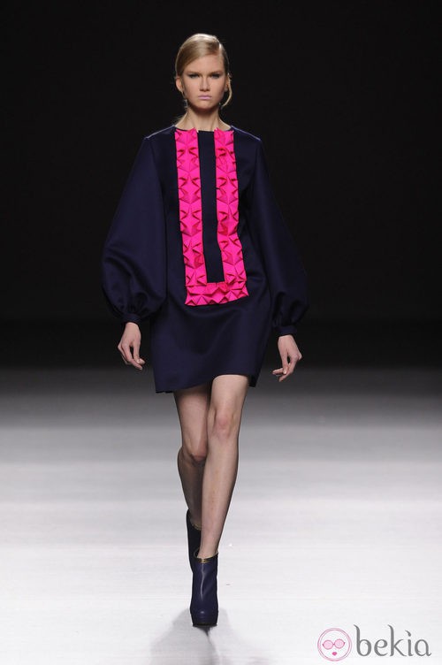 Detalles fucsia en Devota & Lomba en Madrid Fashion Week otoño/invierno 2014/2015
