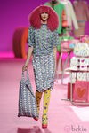 Falda y camiseta de la colección otoño/invierno 2014/2015 de Agatha Ruiz de la Prada en Madrid Fashion Week